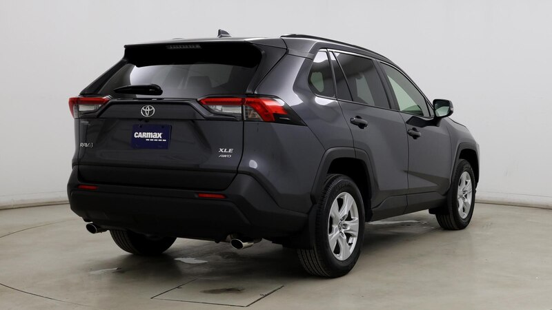 2020 Toyota RAV4 XLE 8