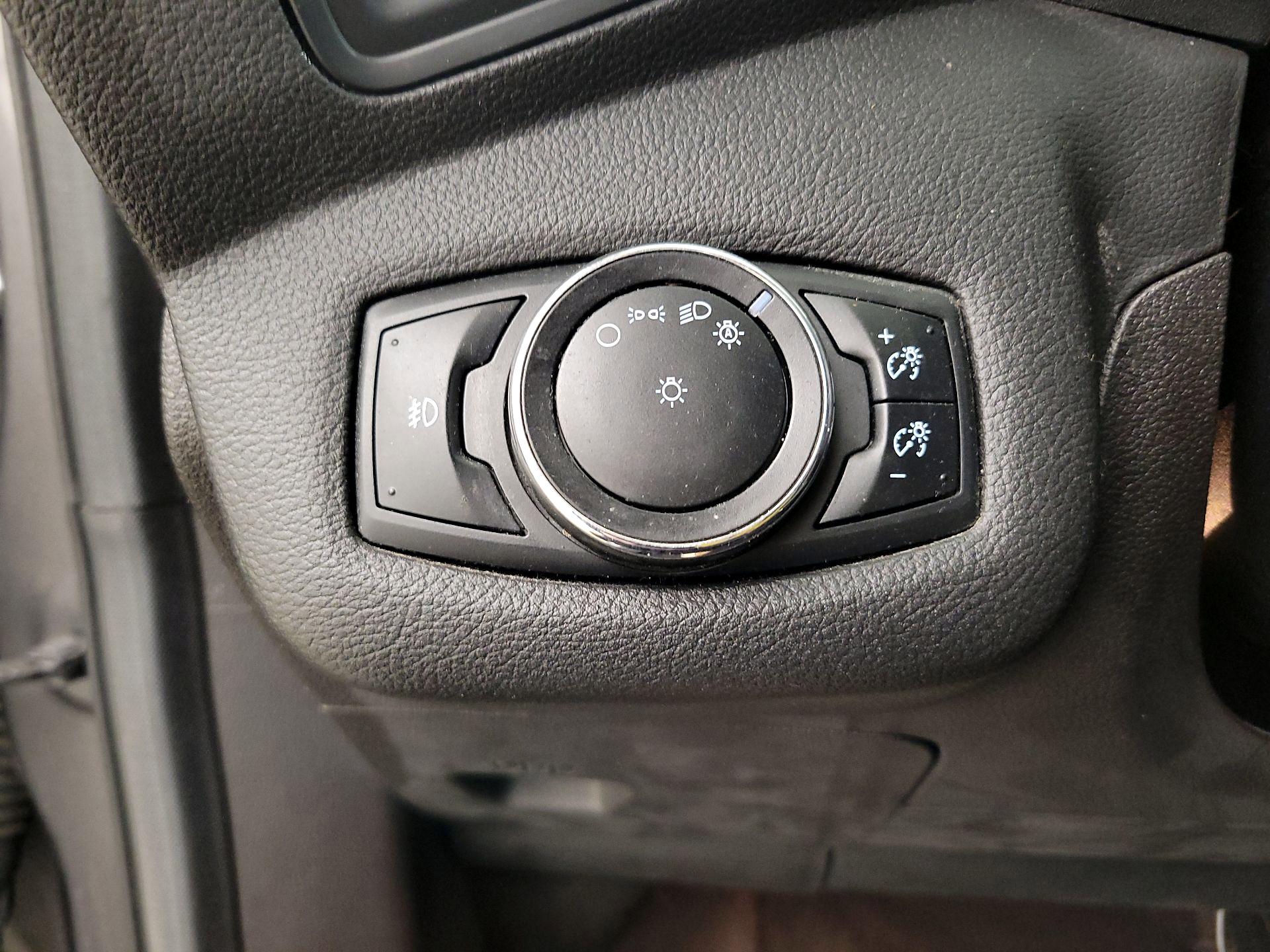 Thumbnail: 2014 Ford Escape - 13