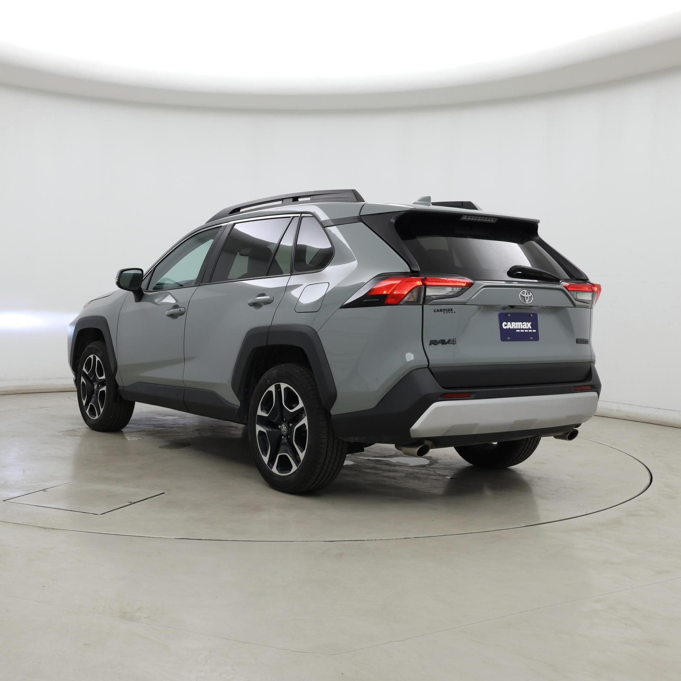 Thumbnail: 2020 Toyota RAV4 - 2
