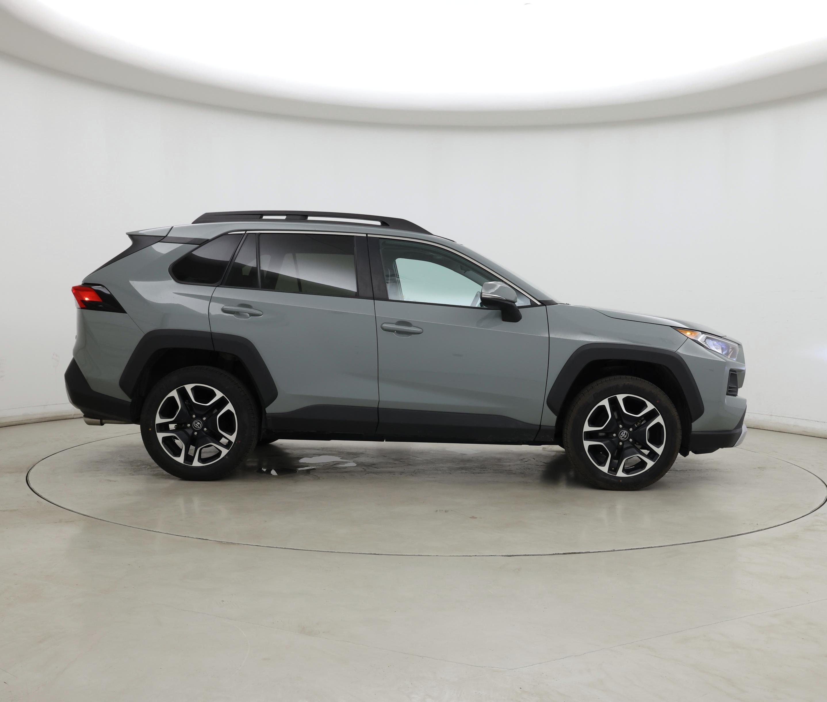 Thumbnail: 2020 Toyota RAV4 - 7