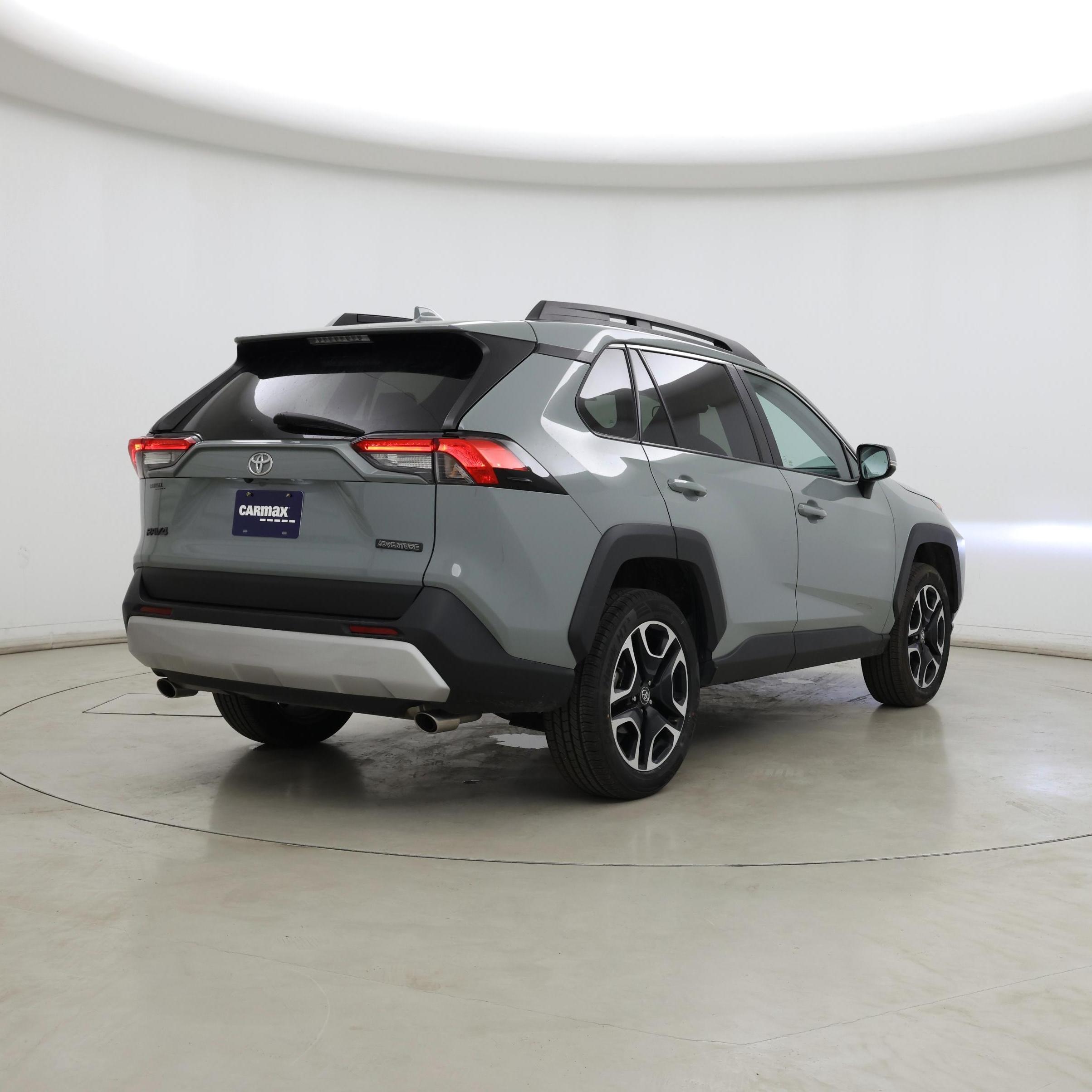 Thumbnail: 2020 Toyota RAV4 - 8