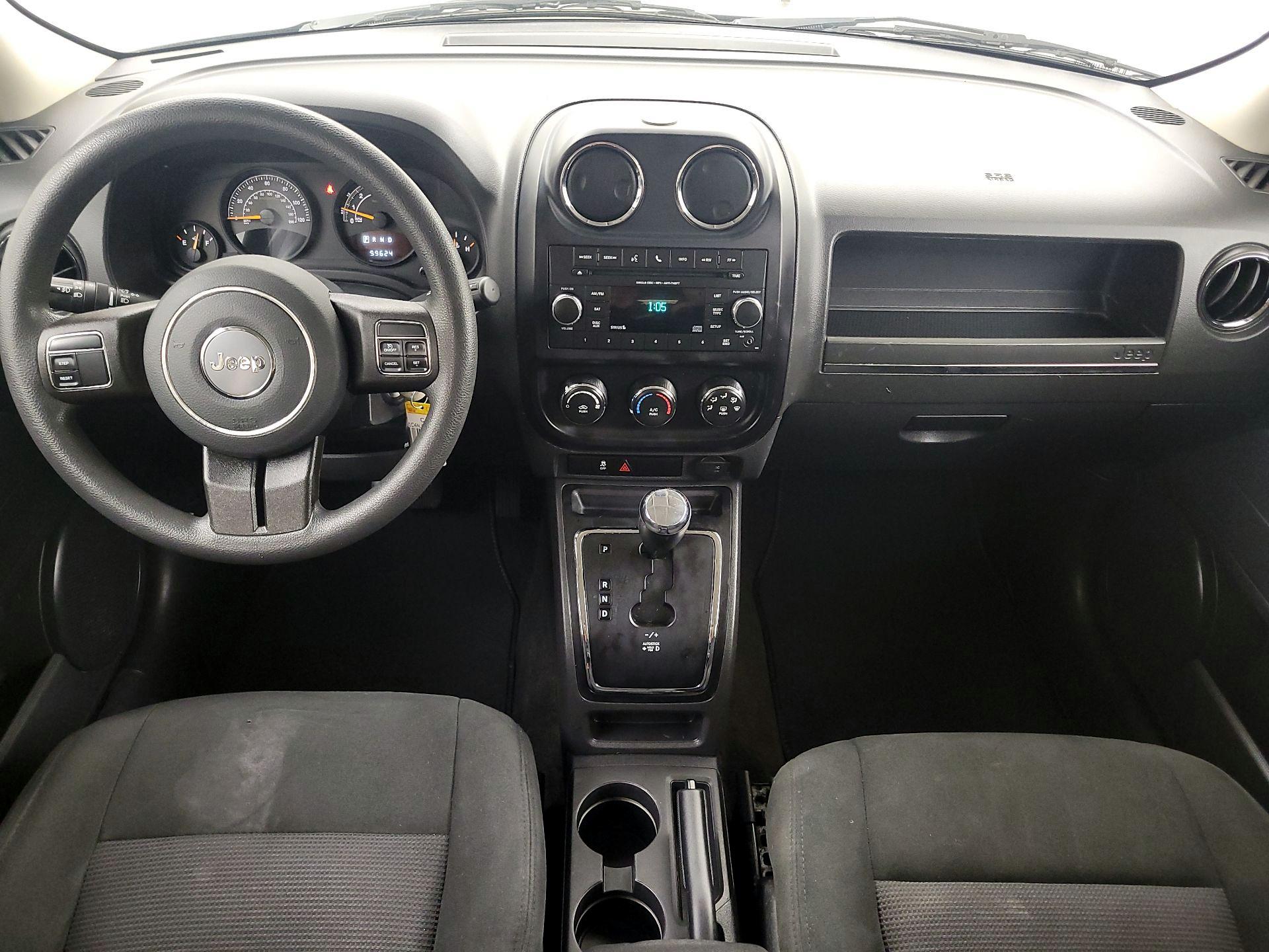 Thumbnail: 2017 Jeep Patriot - 9