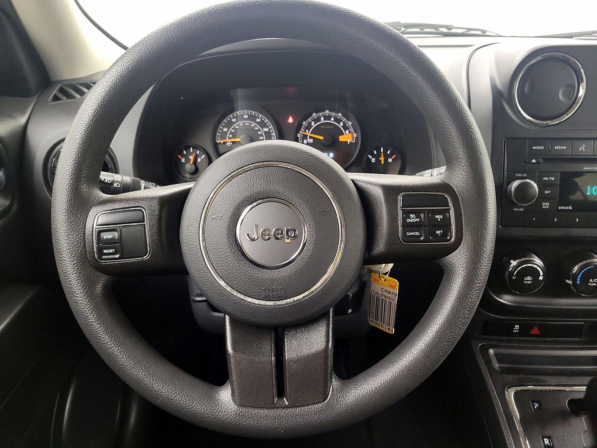 Thumbnail: 2017 Jeep Patriot - 10