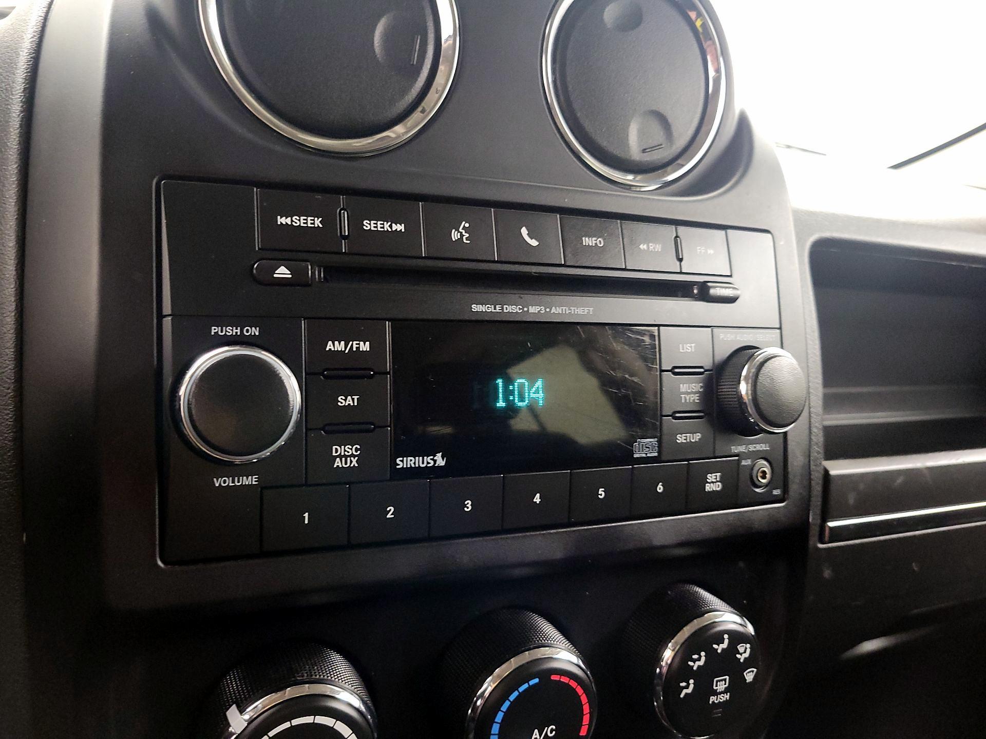 Thumbnail: 2017 Jeep Patriot - 13