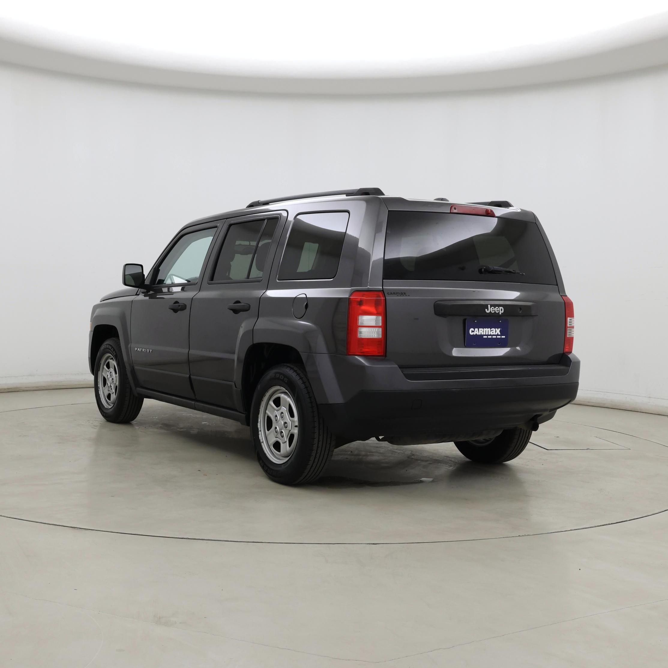 Thumbnail: 2017 Jeep Patriot - 2