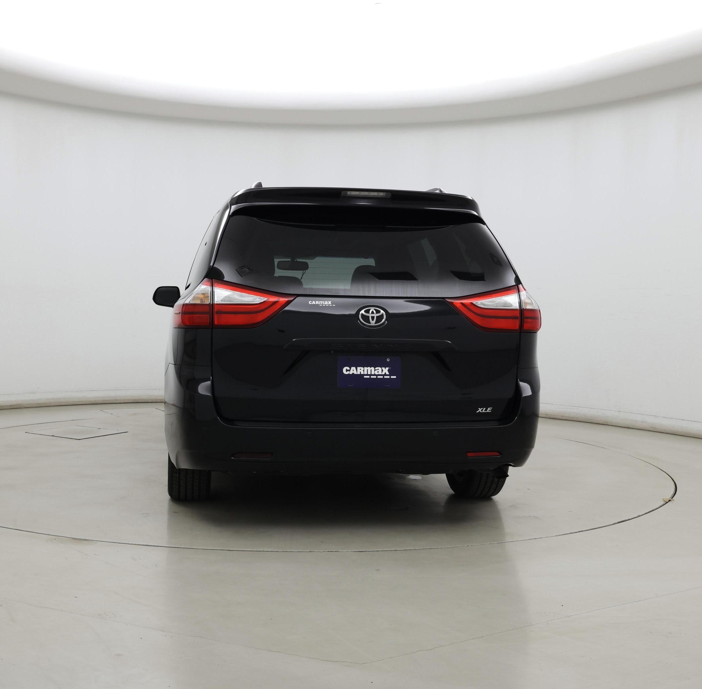 Thumbnail: 2015 Toyota Sienna - 6