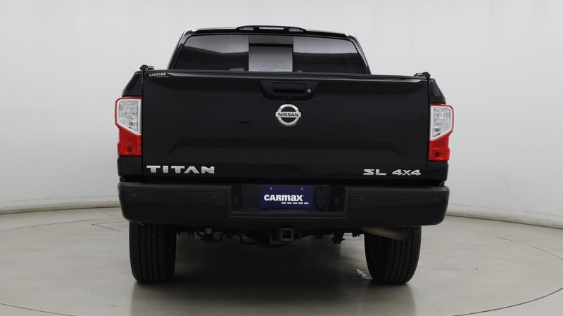 2019 Nissan Titan SL 6