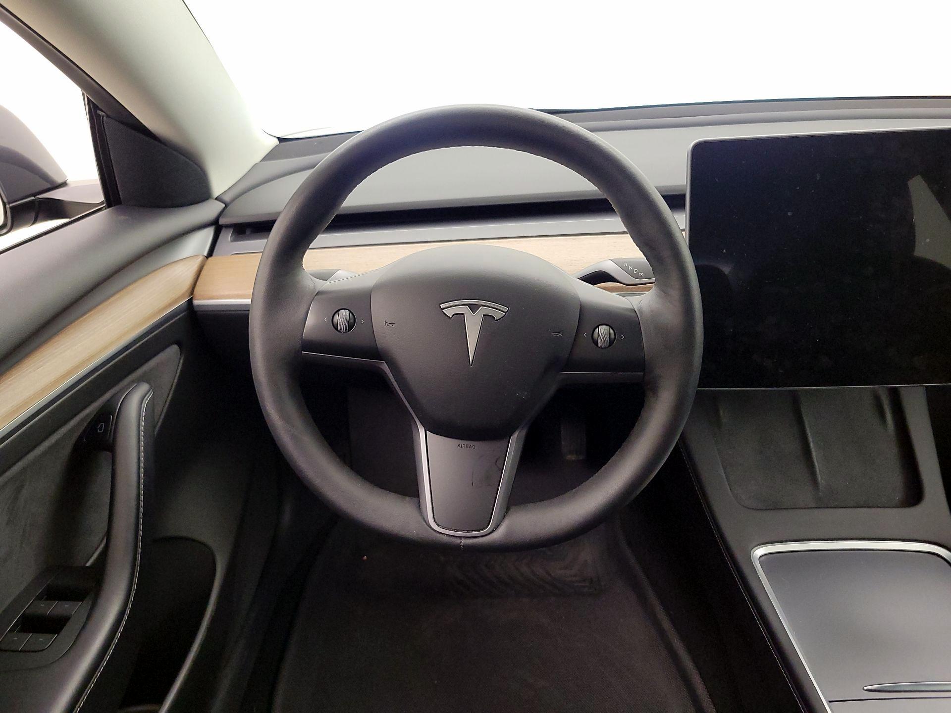 Thumbnail: 2022 Tesla Model 3 - 10