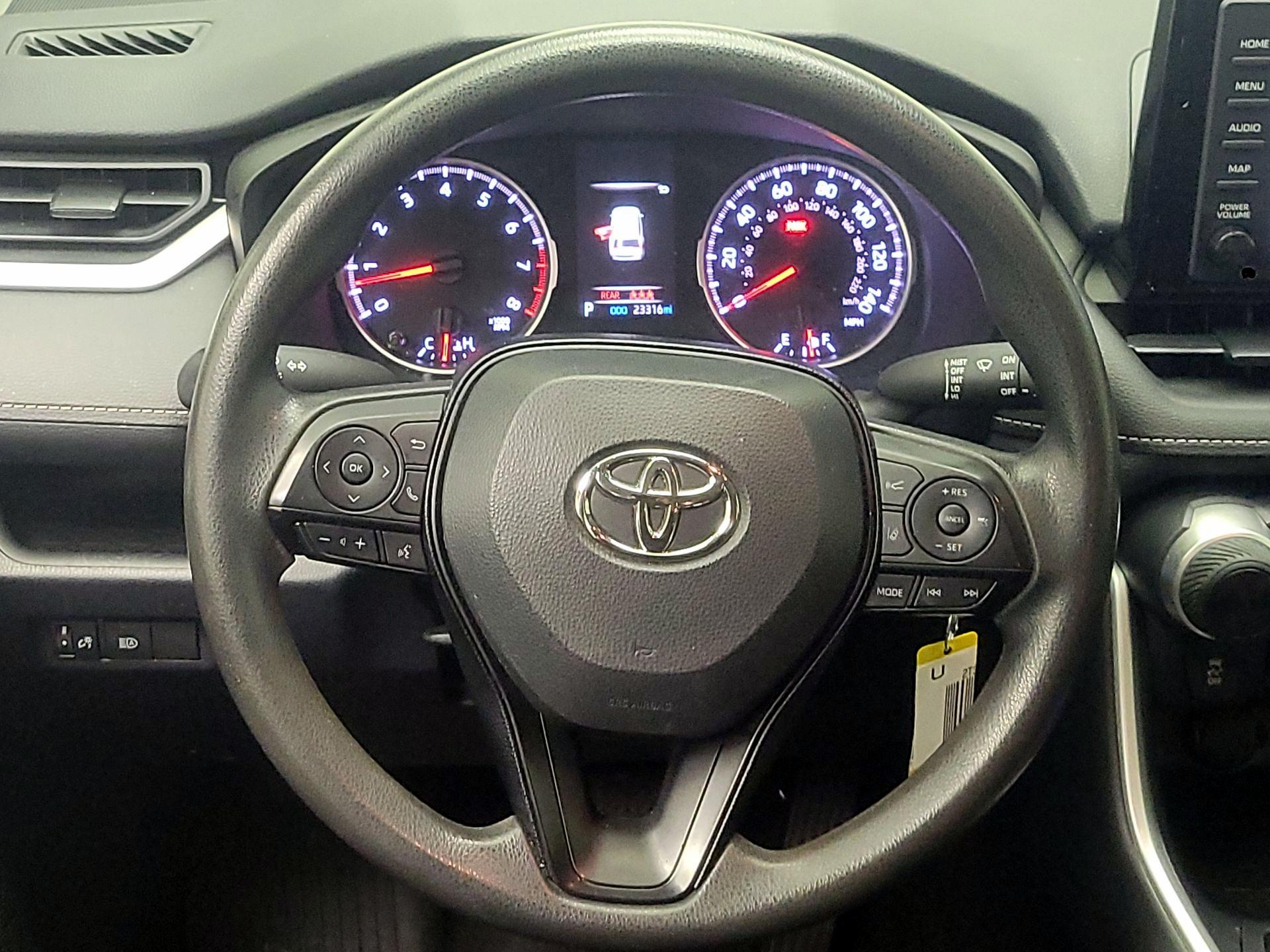 Thumbnail: 2020 Toyota RAV4 - 10