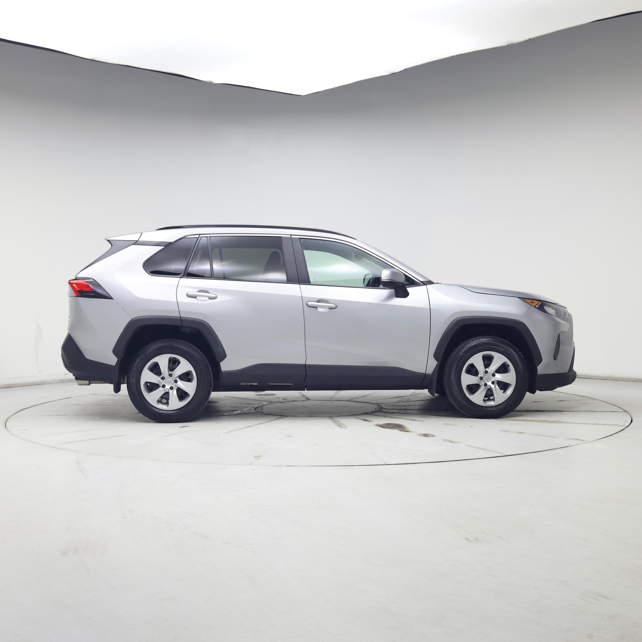 Thumbnail: 2020 Toyota RAV4 - 7