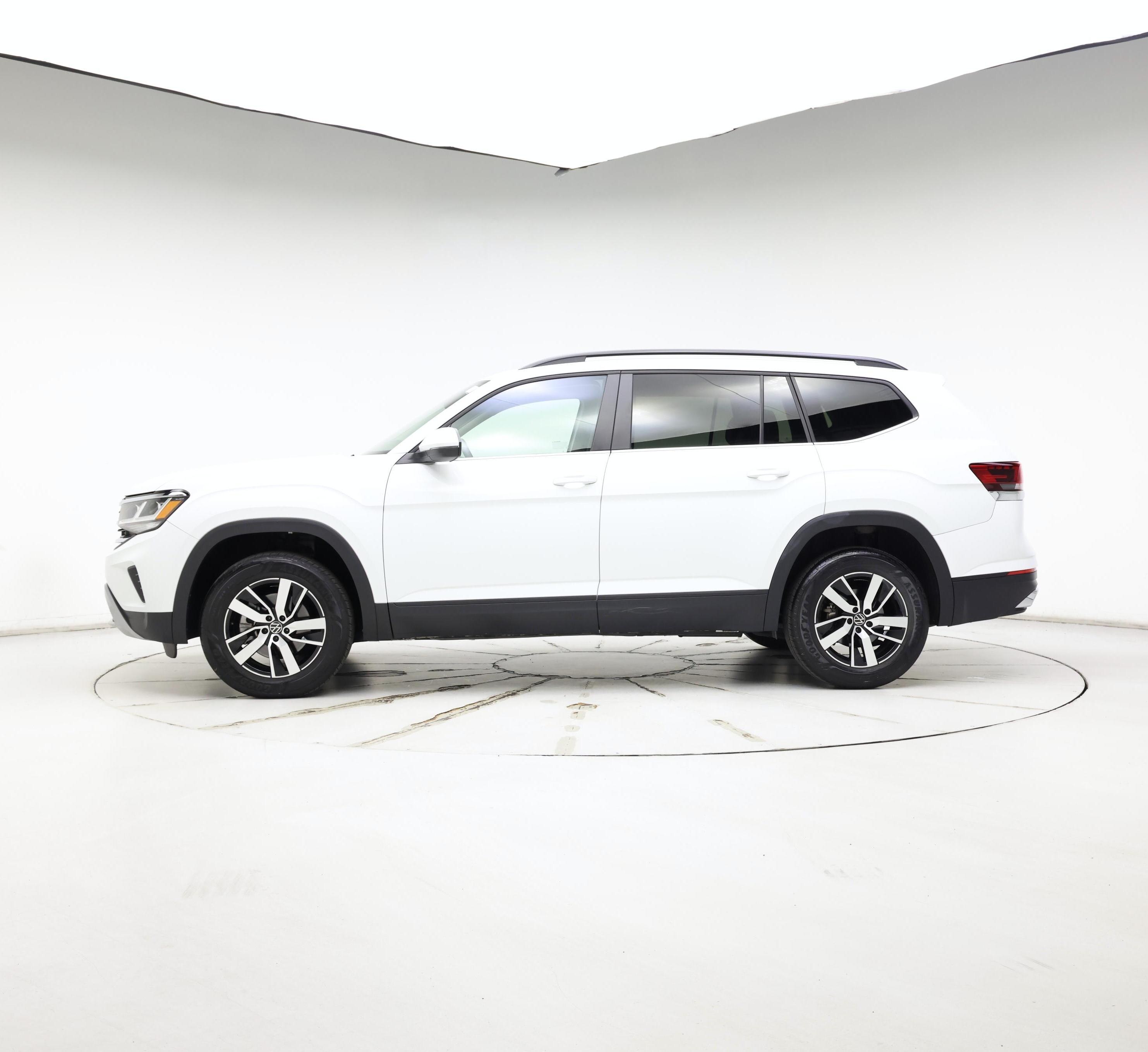 Thumbnail: 2022 Volkswagen Atlas - 3