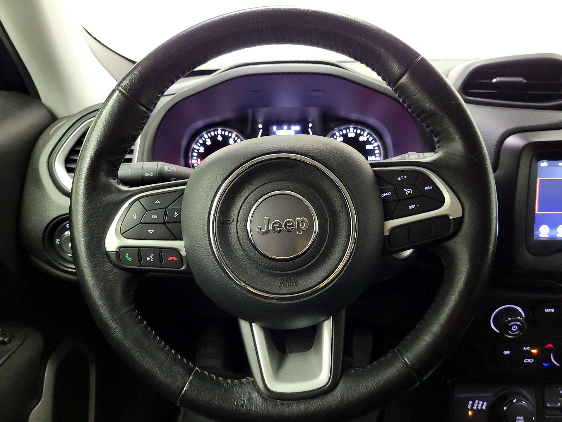 Thumbnail: 2020 Jeep Renegade - 10