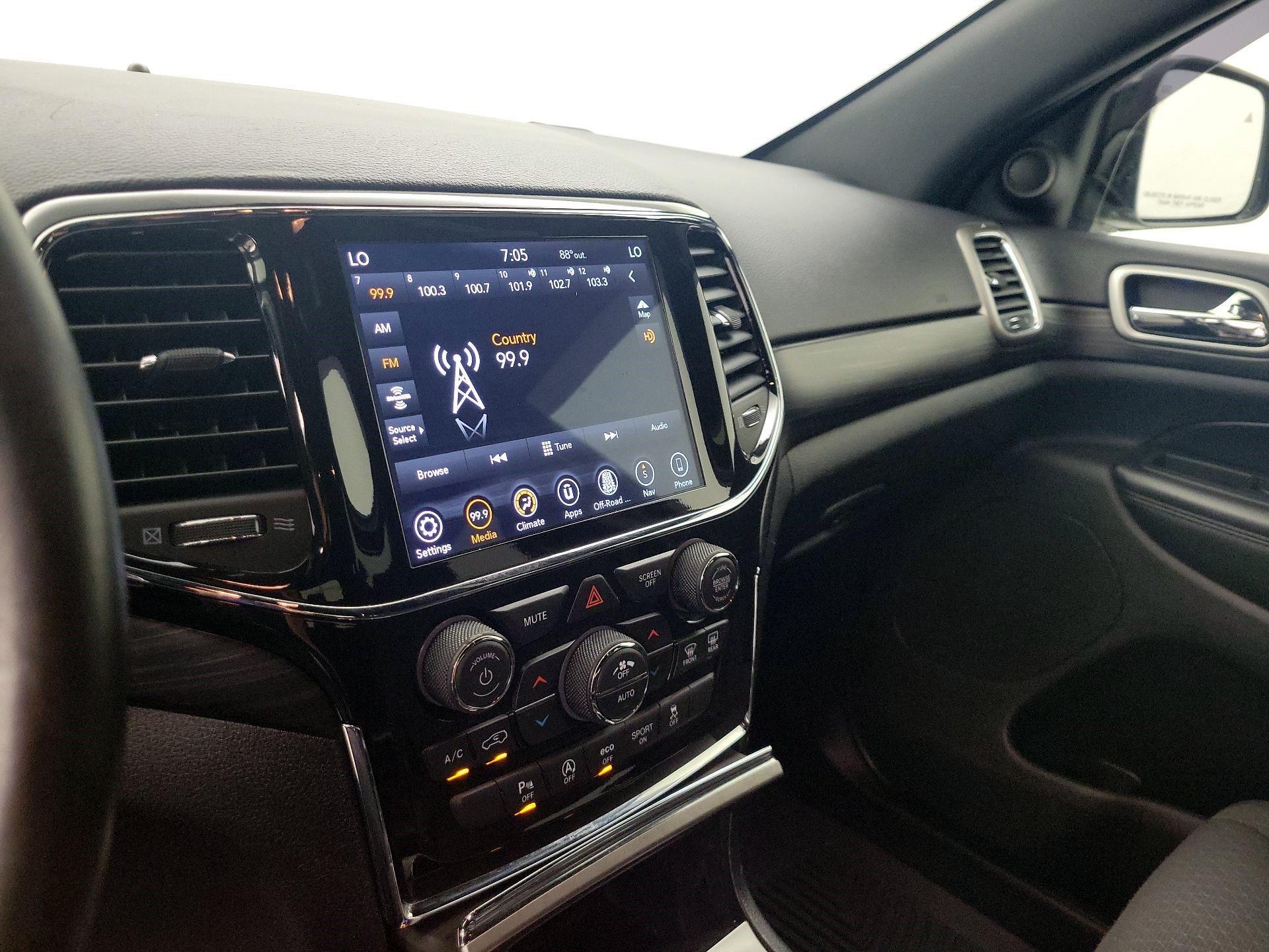 Thumbnail: 2019 Jeep Grand Cherokee - 16
