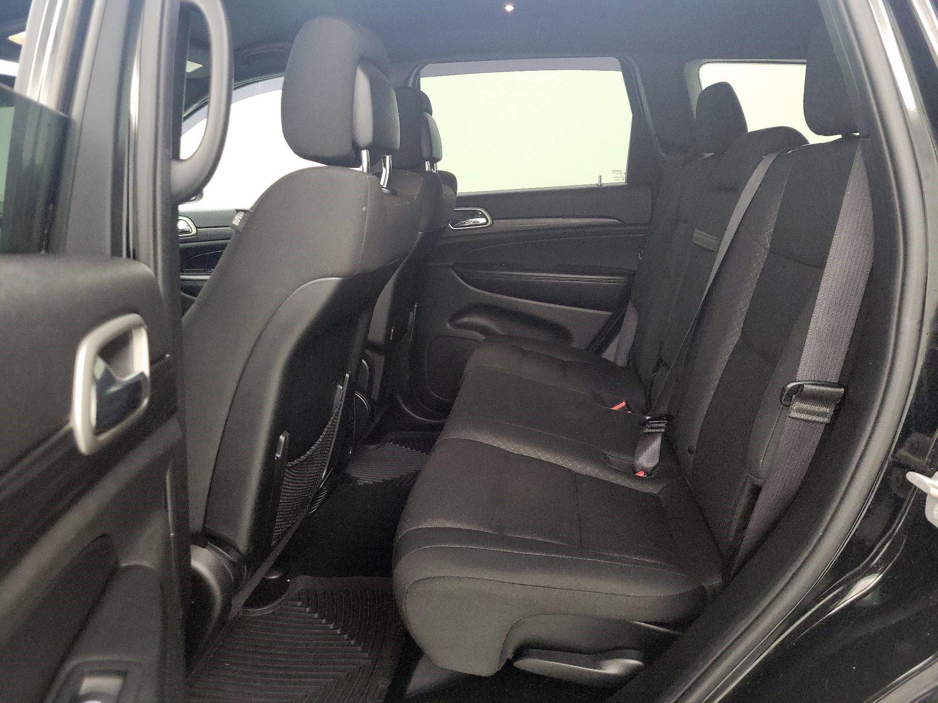 Thumbnail: 2019 Jeep Grand Cherokee - 20