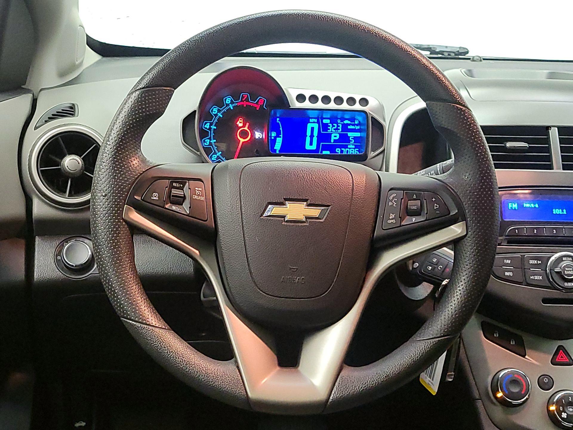 Thumbnail: 2015 Chevrolet Sonic - 10