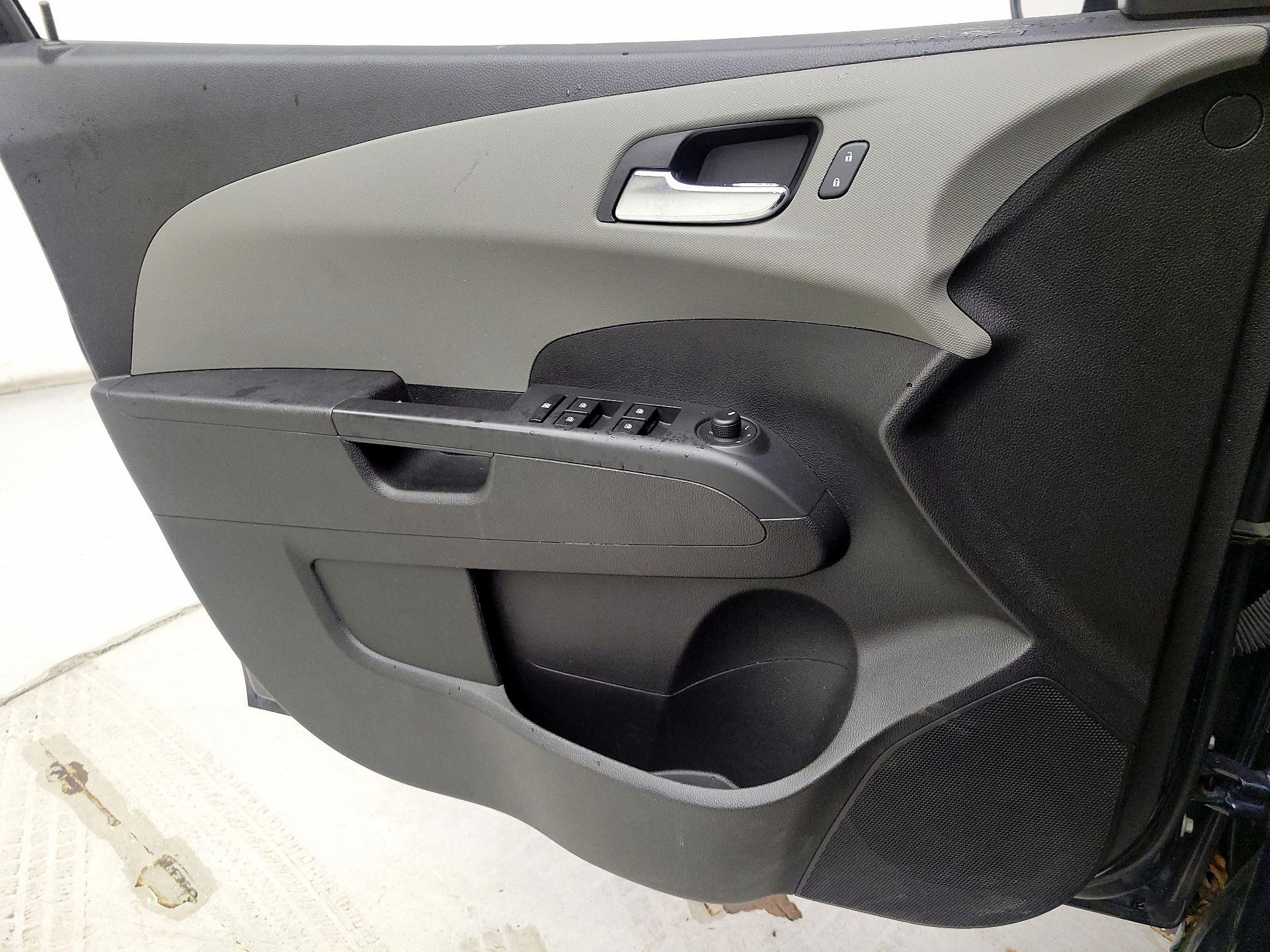 Thumbnail: 2015 Chevrolet Sonic - 12