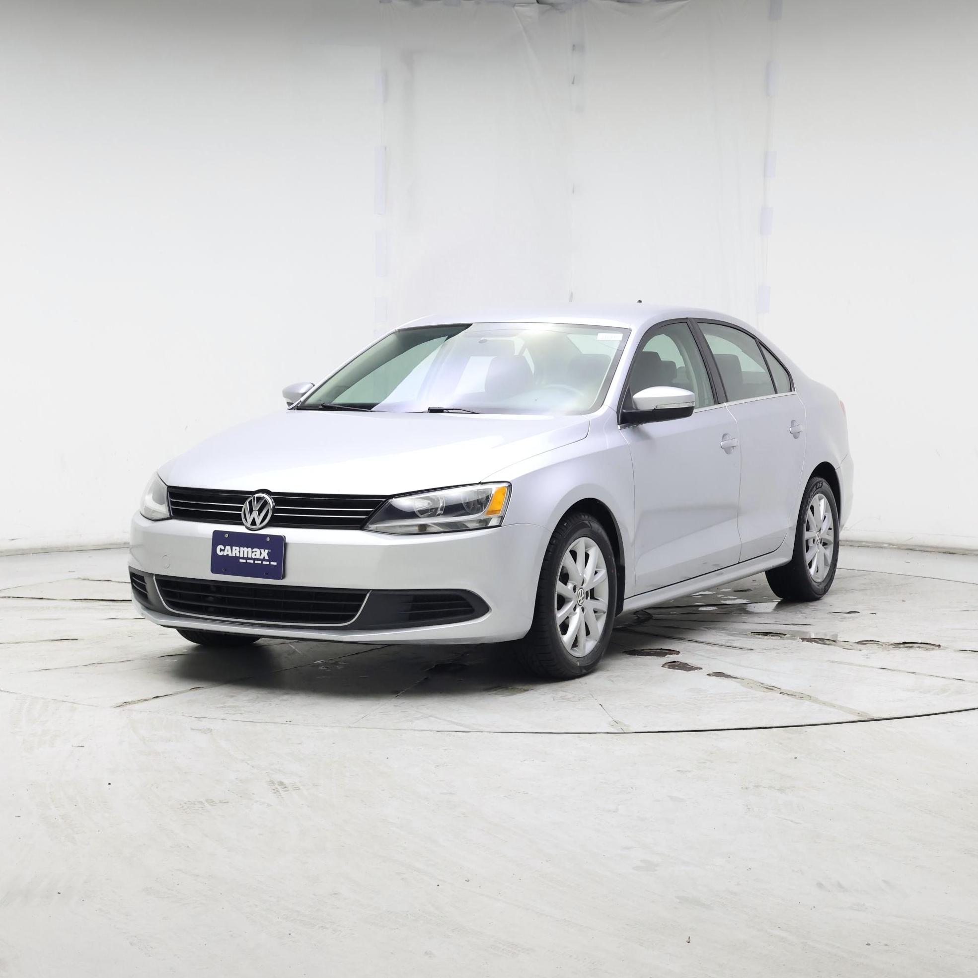 Thumbnail: 2014 Volkswagen Jetta - 4