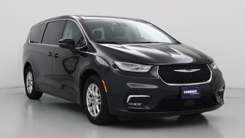 2023 Chrysler Pacifica Touring L Hero Image