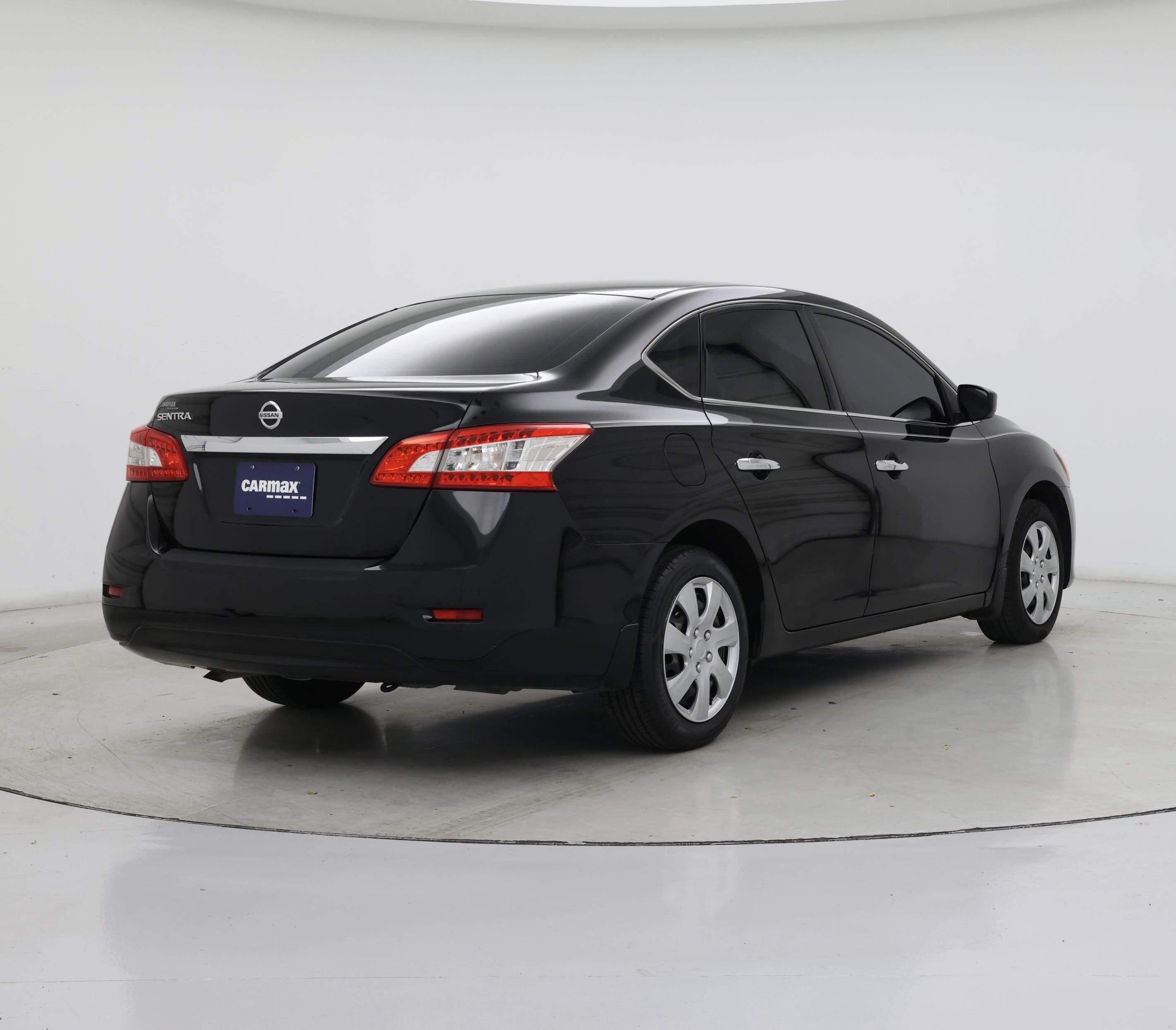 Thumbnail: 2015 Nissan Sentra - 8