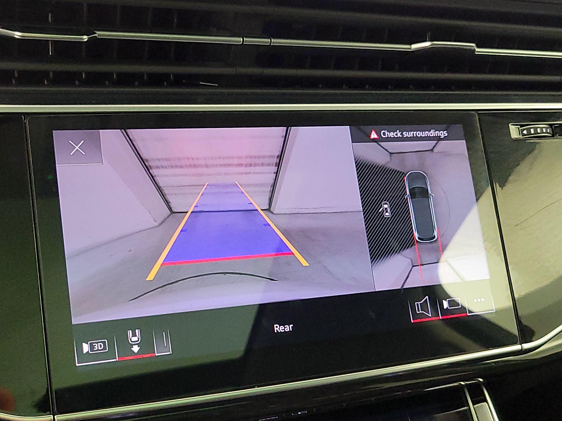 Thumbnail: 2023 Audi Q7 - 15