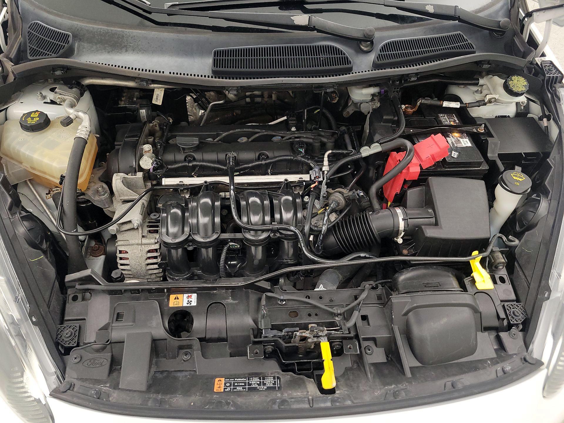 Thumbnail: 2015 Ford Fiesta - 19