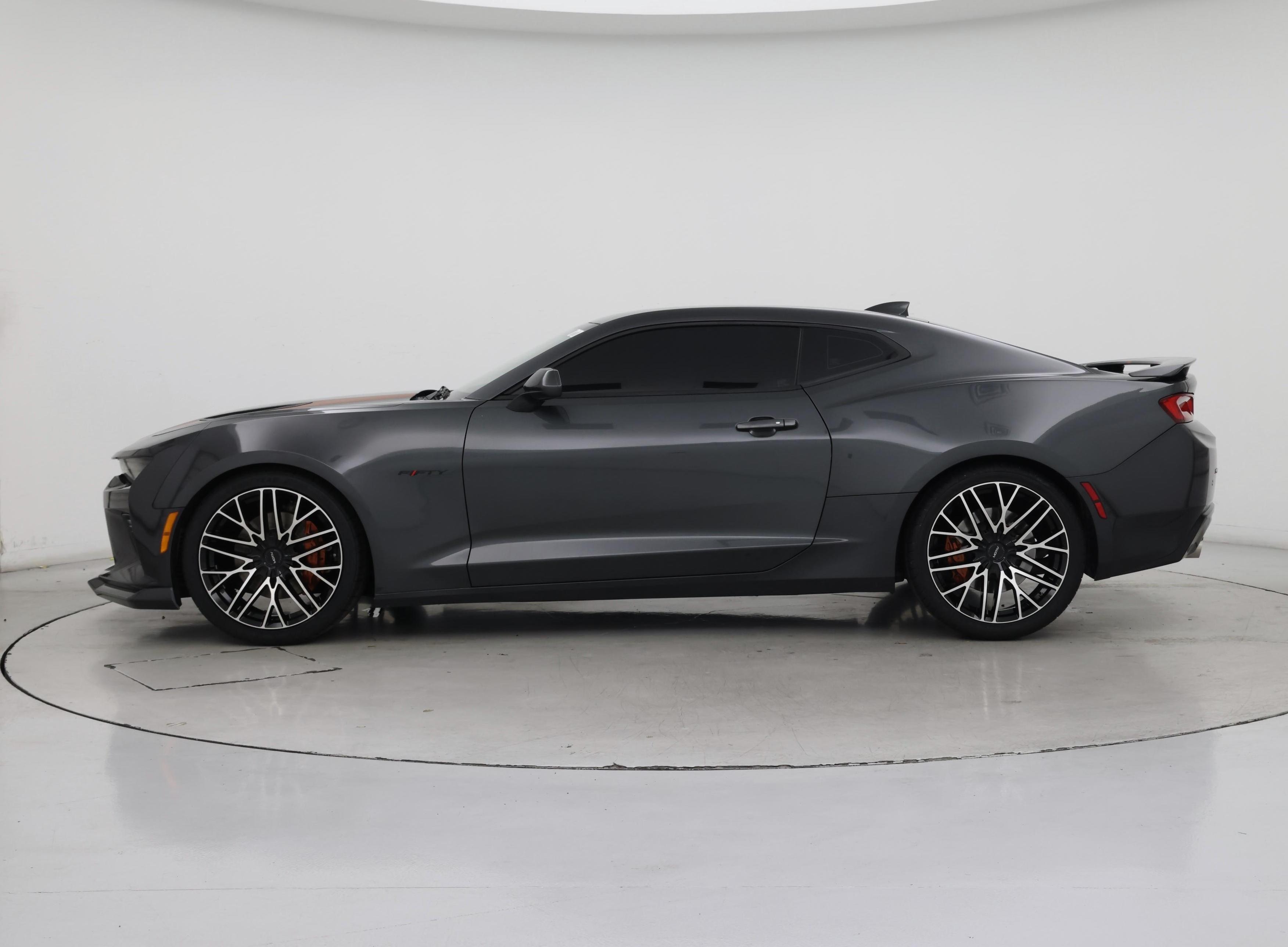 Thumbnail: 2017 Chevrolet Camaro - 3