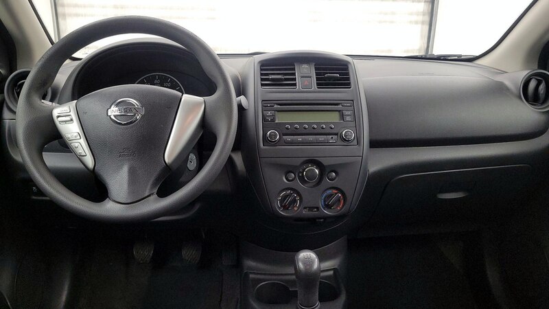 2015 Nissan Versa S 9