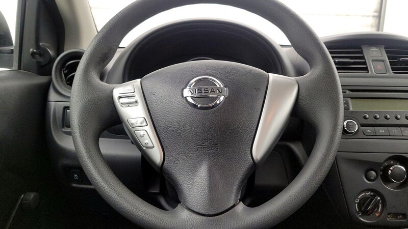 2015 Nissan Versa S 10