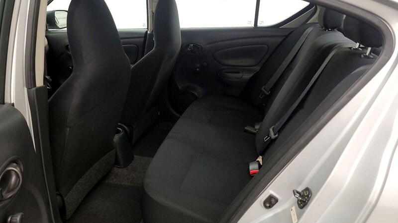 2015 Nissan Versa S 18