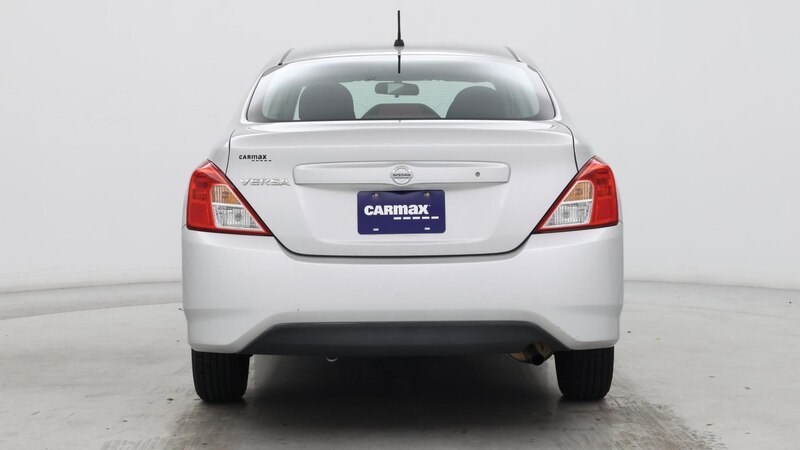 2015 Nissan Versa S 6