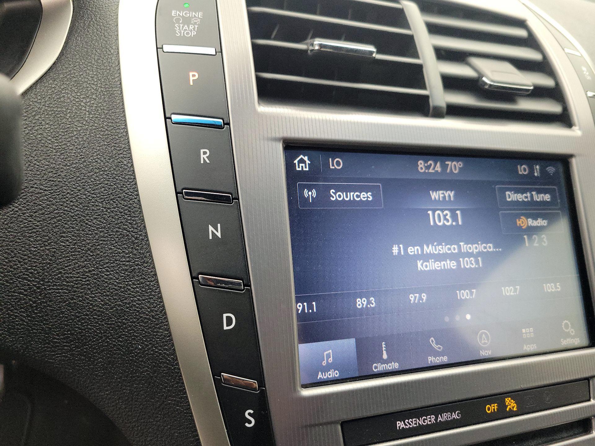 Thumbnail: 2020 Lincoln MKZ - 18