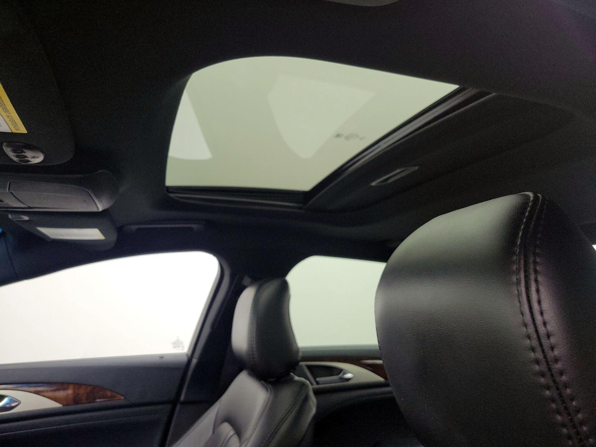 Thumbnail: 2020 Lincoln MKZ - 20