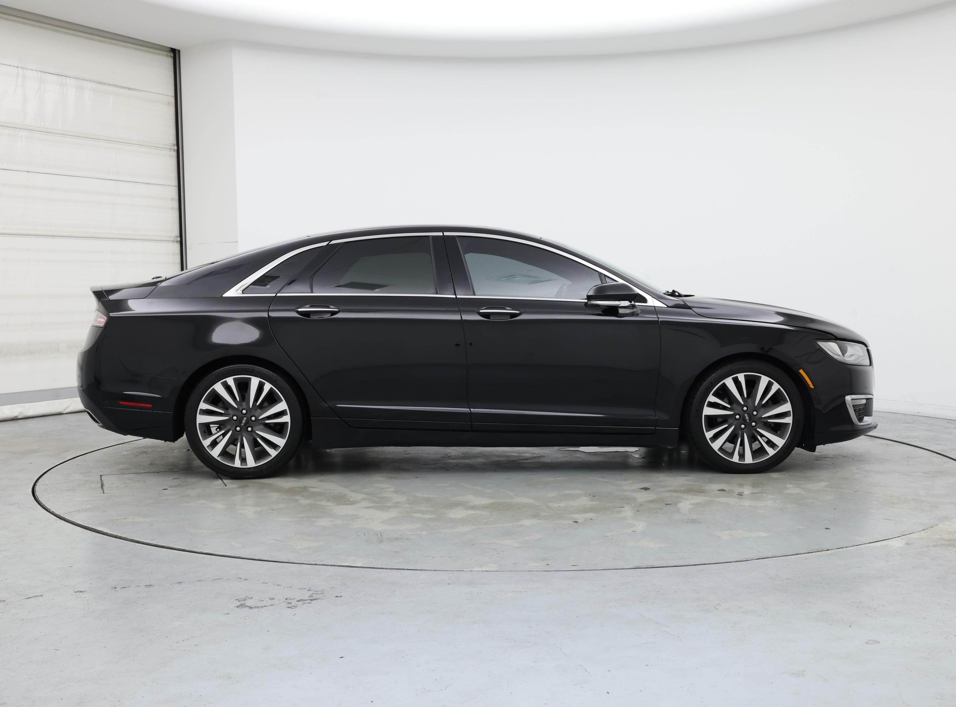 Thumbnail: 2020 Lincoln MKZ - 7