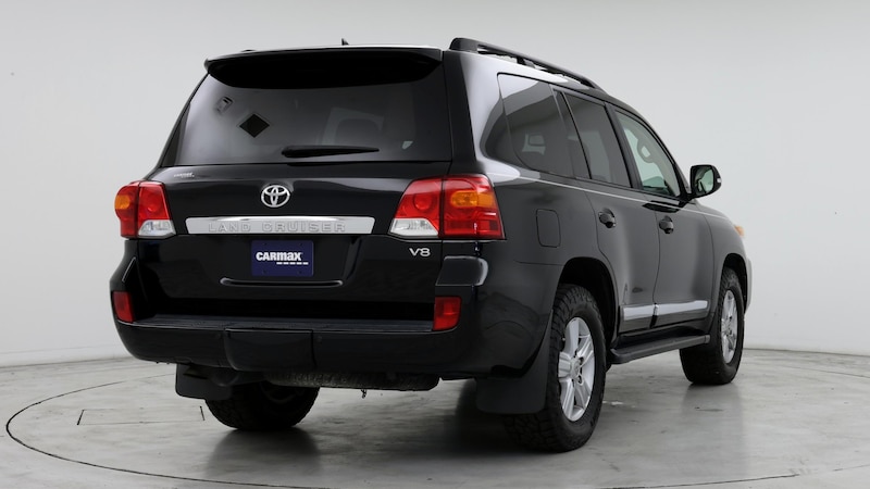 2013 Toyota Land Cruiser  8