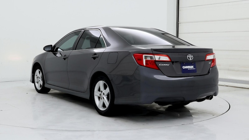 2014 Toyota Camry SE 2