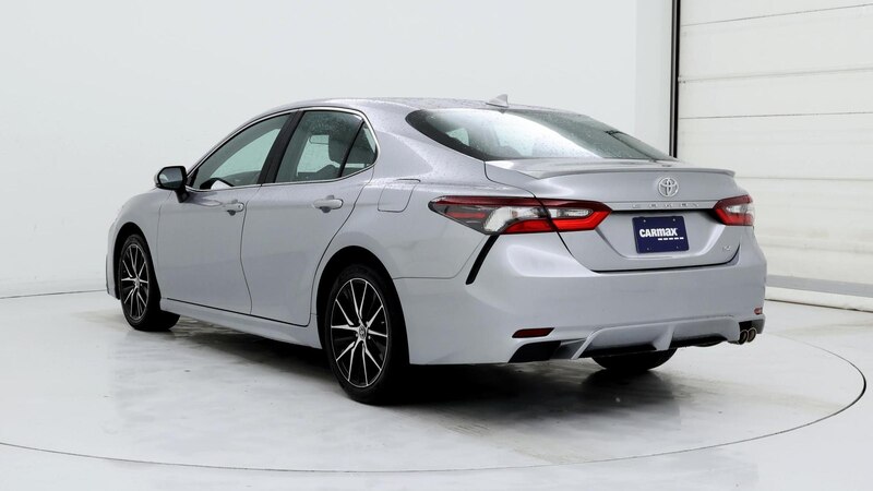 2024 Toyota Camry SE 2