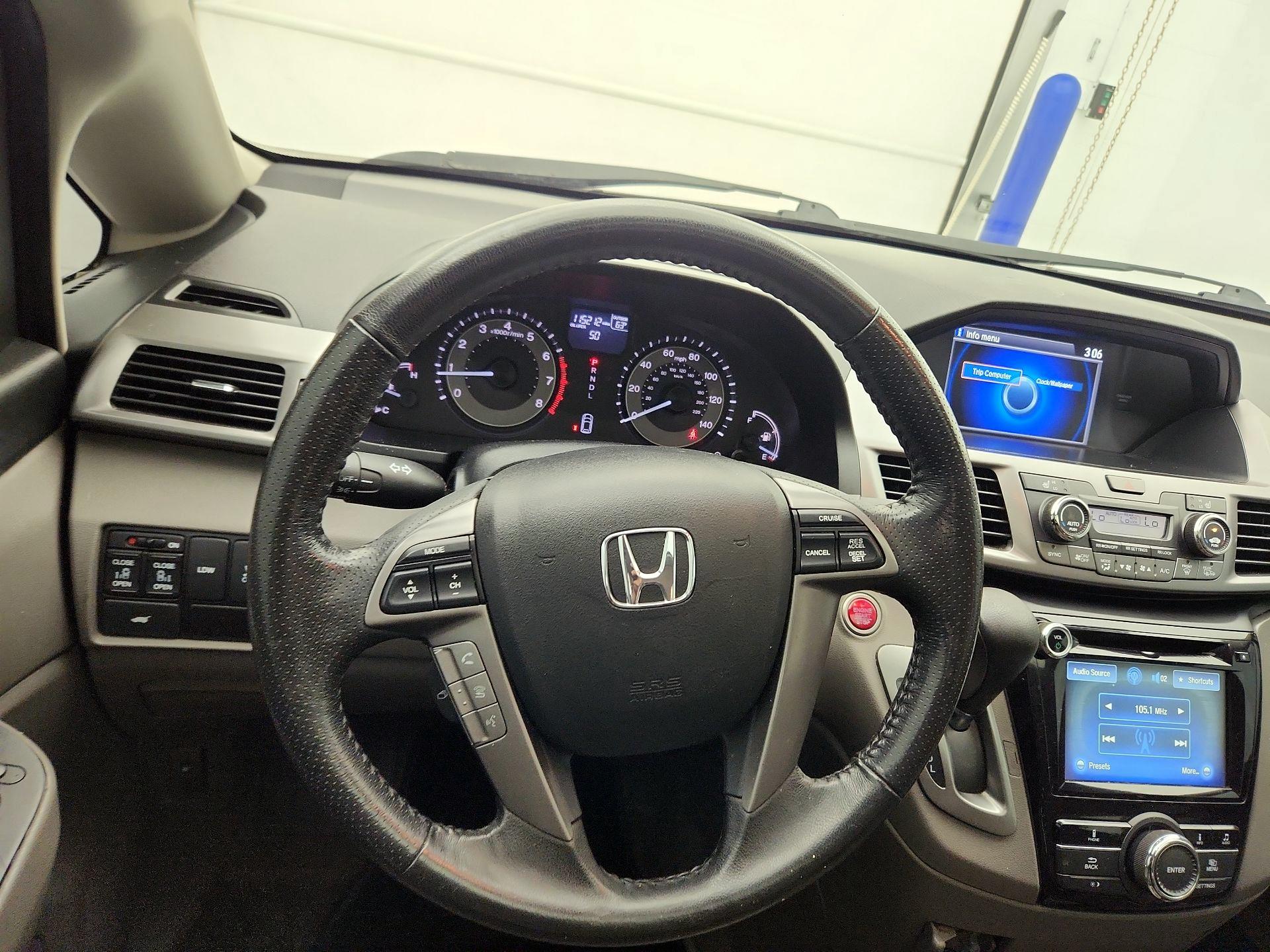 Thumbnail: 2015 Honda Odyssey - 10