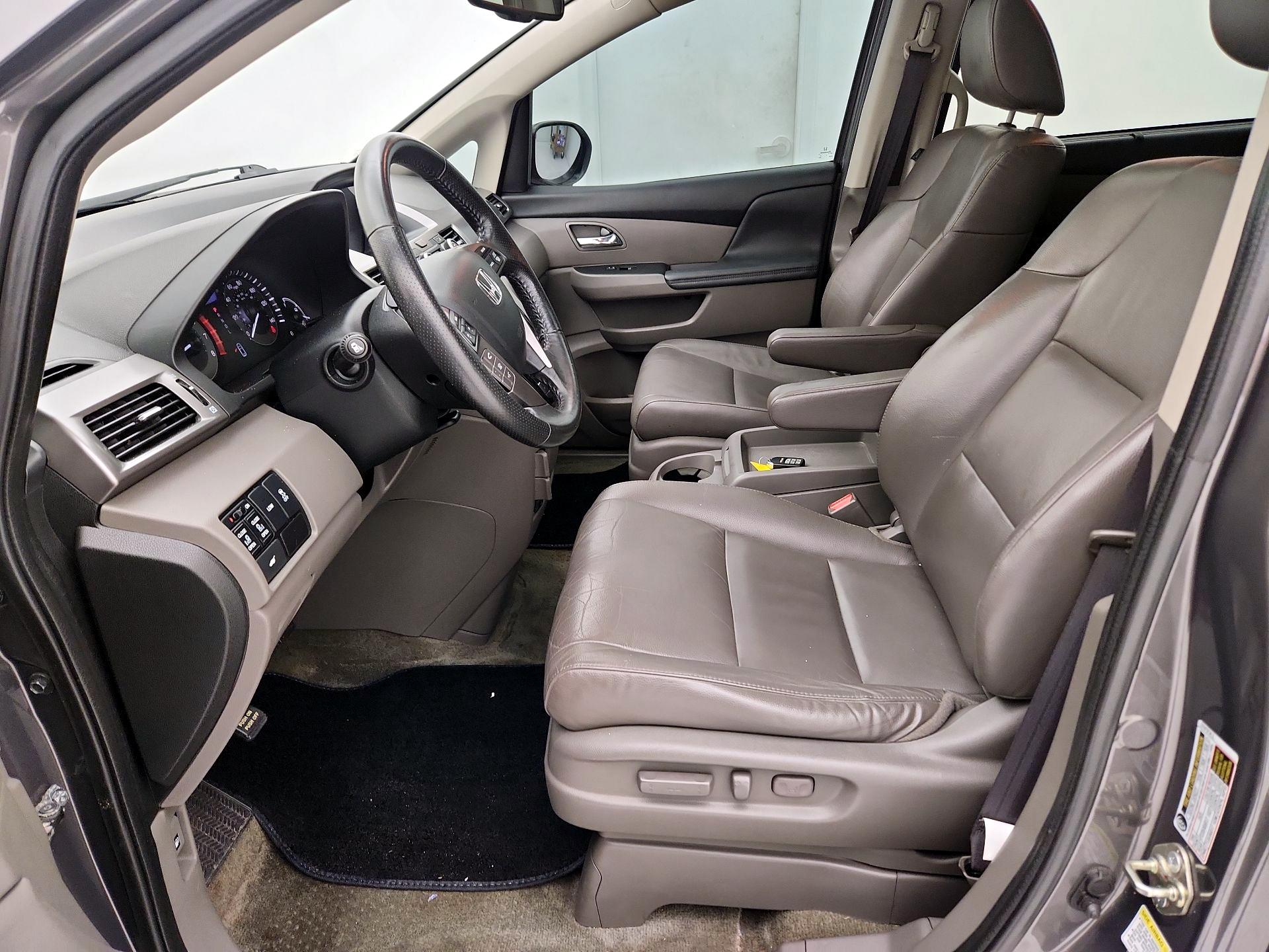 Thumbnail: 2015 Honda Odyssey - 11