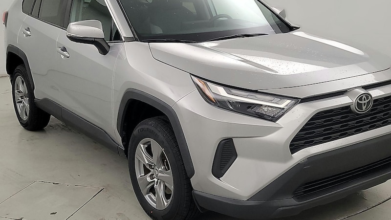 2022 Toyota RAV4 XLE Hero Image