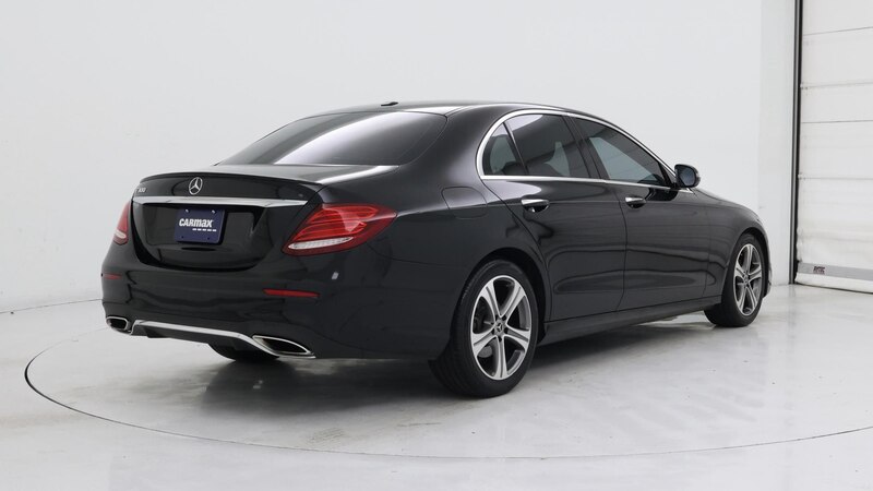 2018 Mercedes-Benz E-Class E 300 8