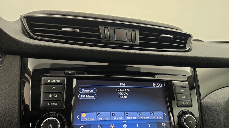 2020 Nissan Rogue Sport S 15