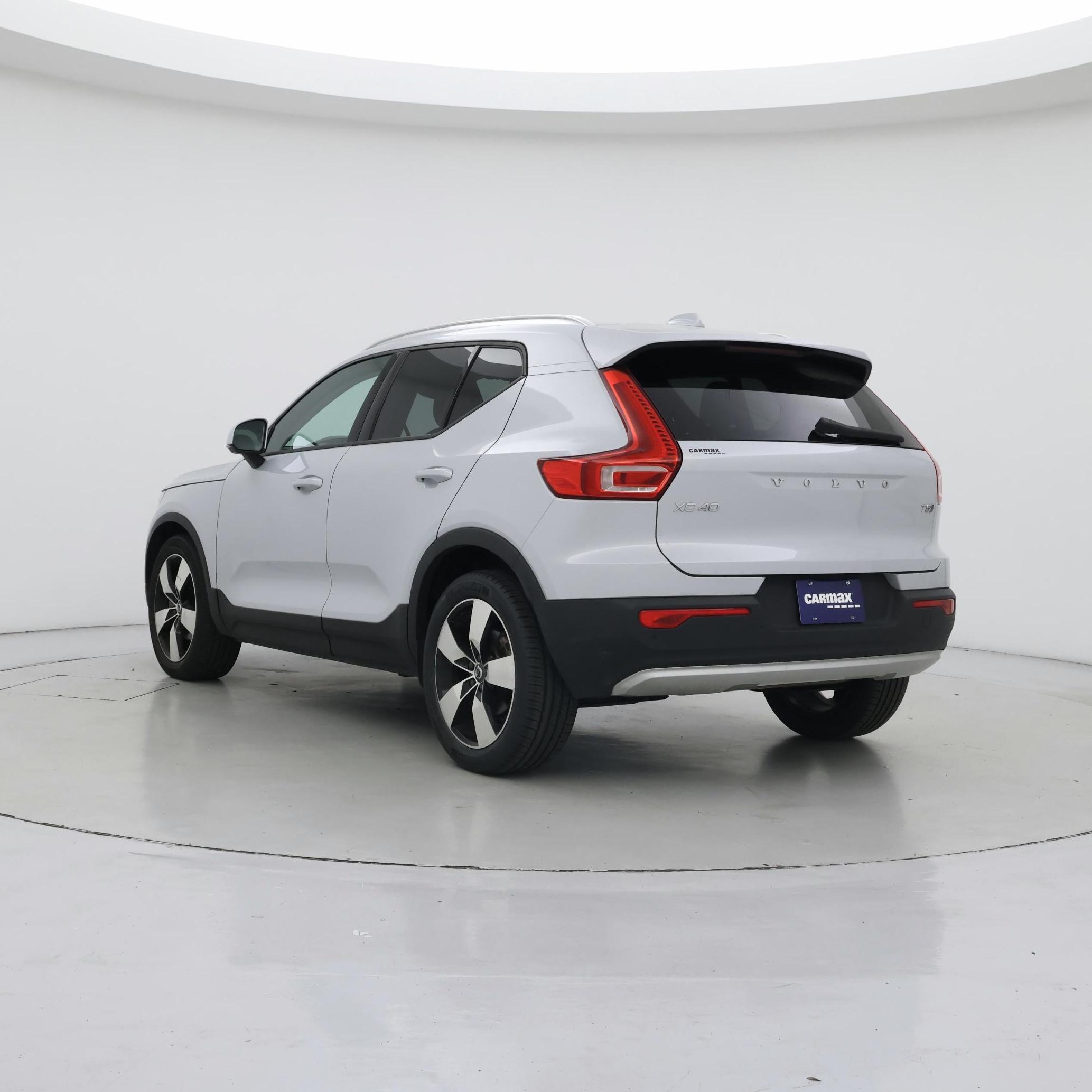 Thumbnail: 2020 Volvo XC40 - 2