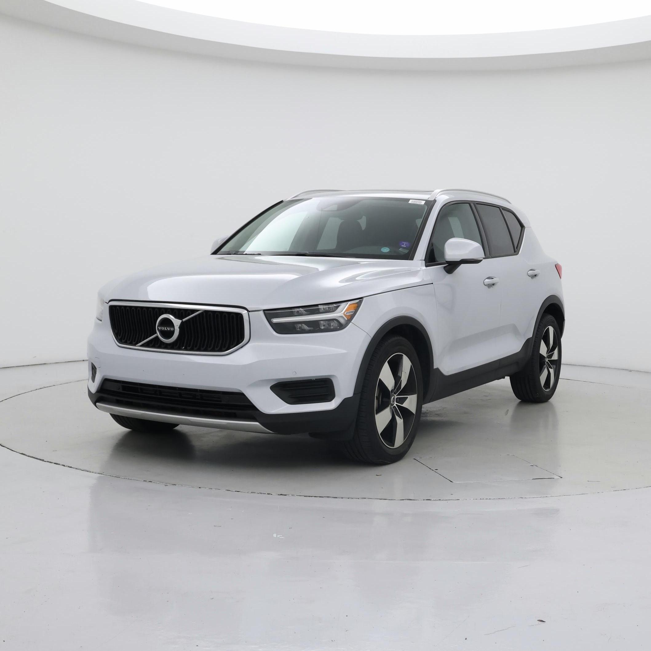 Thumbnail: 2020 Volvo XC40 - 4