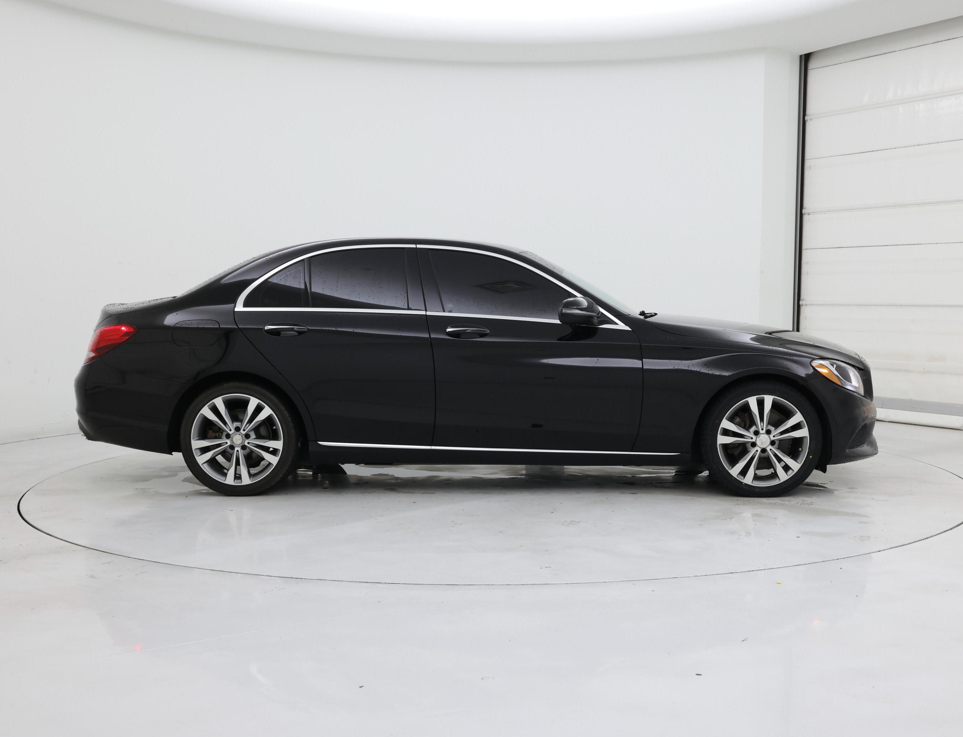 Thumbnail: 2016 Mercedes-Benz C-Class - 7