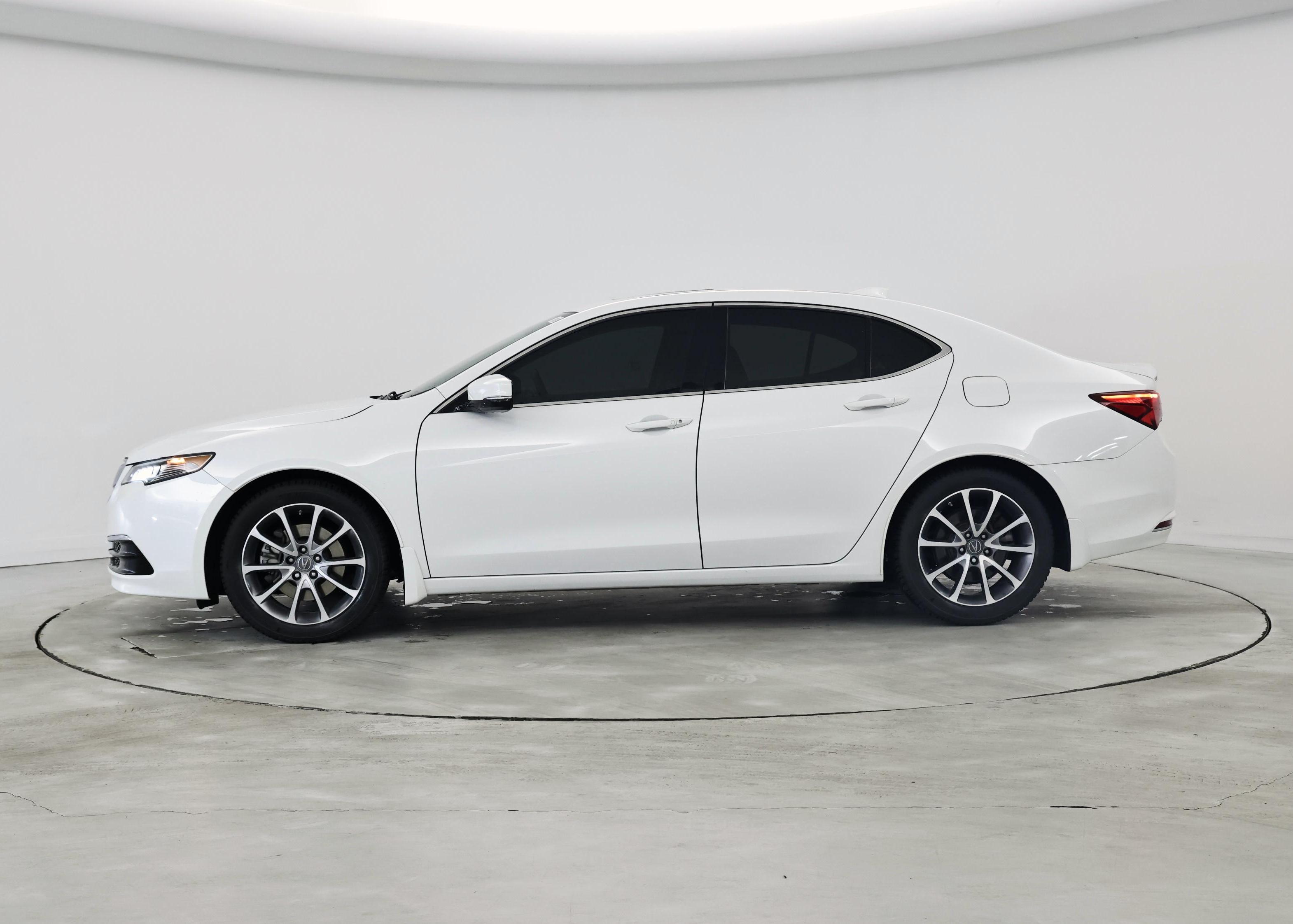 Thumbnail: 2015 Acura TLX - 3