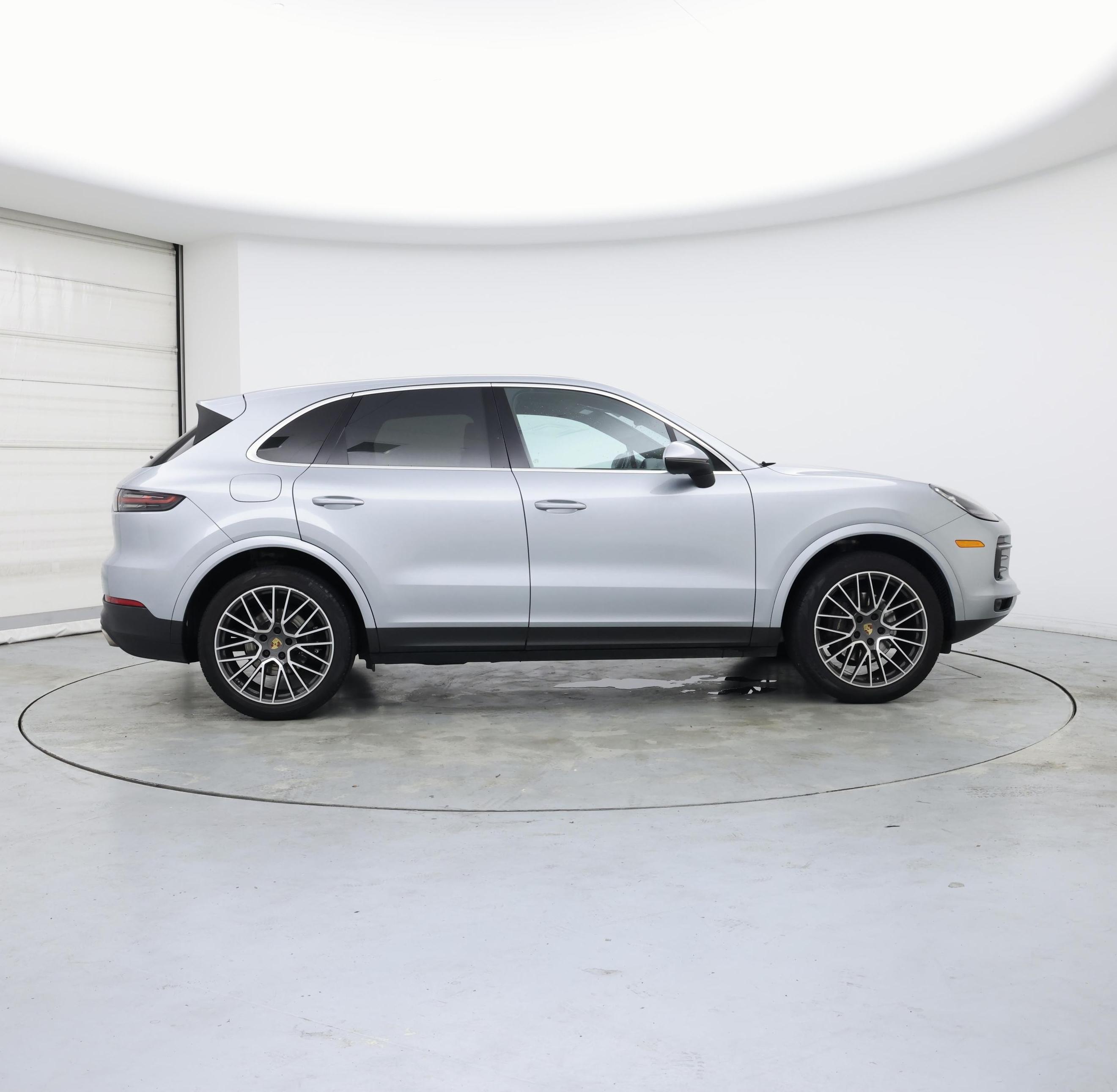 Thumbnail: 2020 Porsche Cayenne - 7