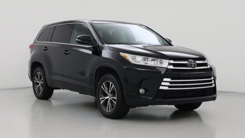 2017 Toyota Highlander Plus Hero Image