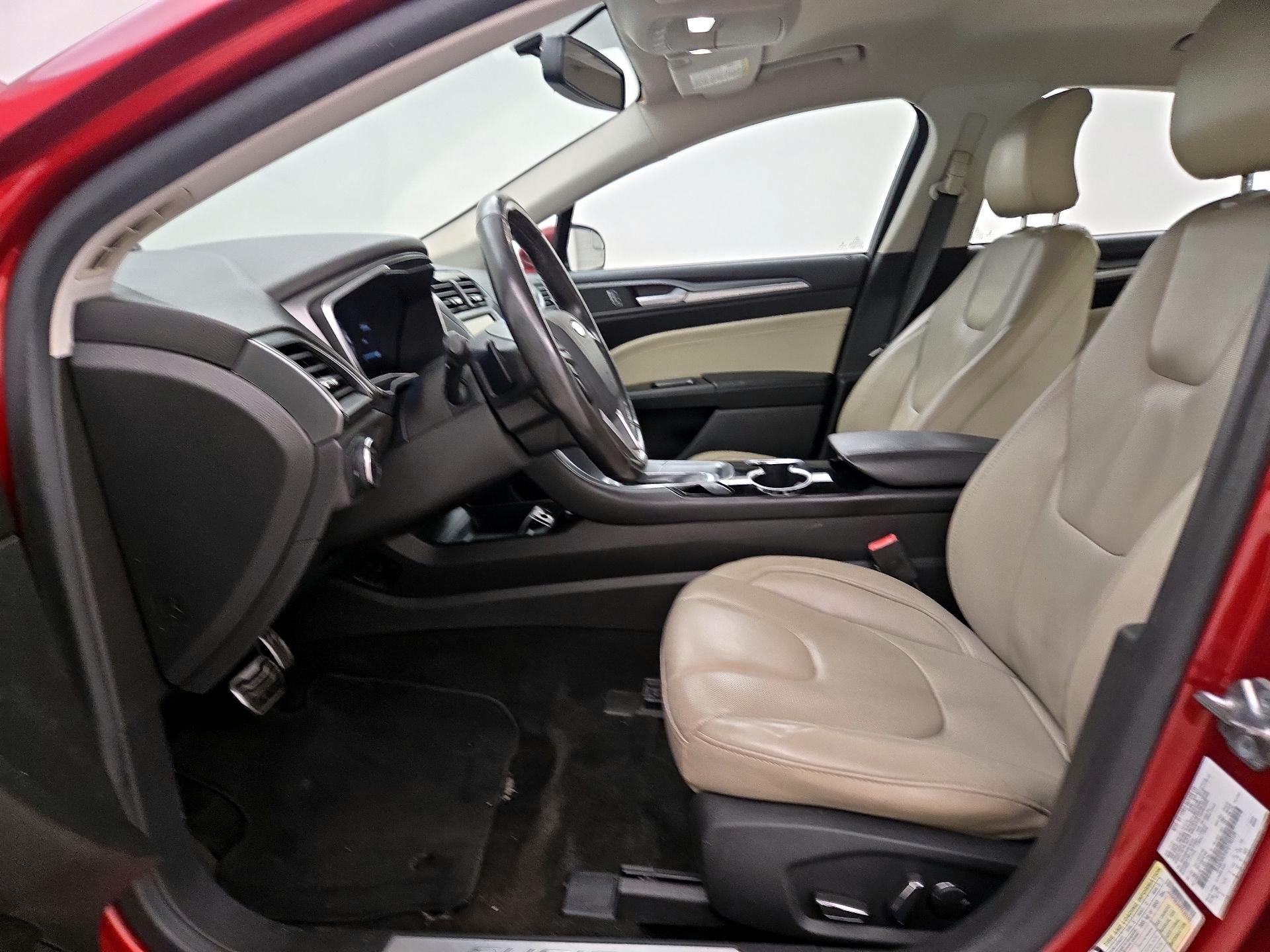 Thumbnail: 2015 Ford Fusion - 11