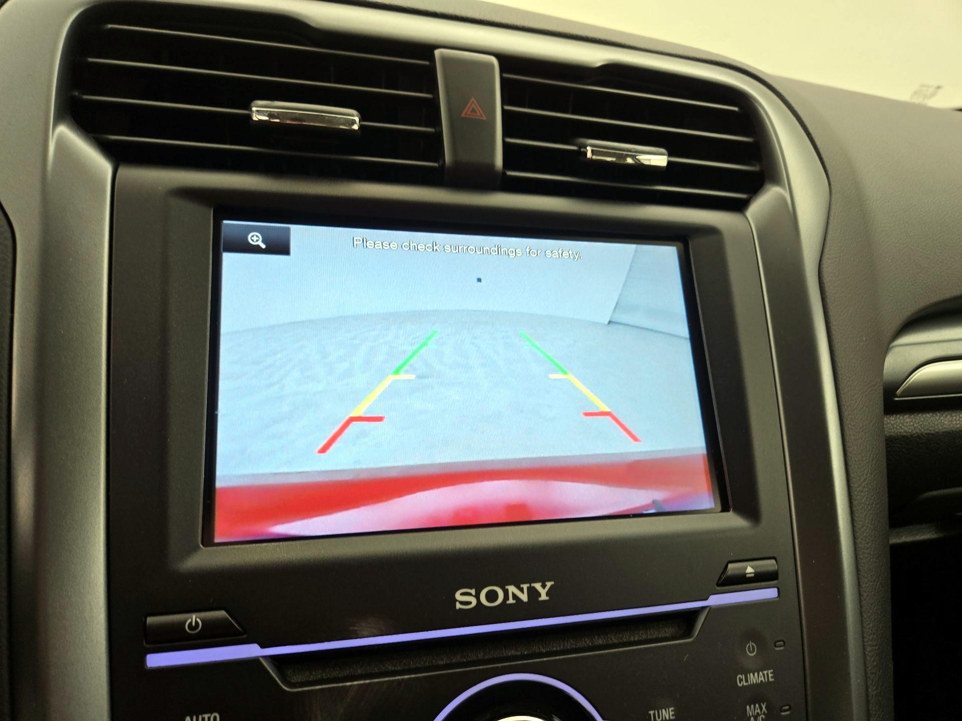 Thumbnail: 2015 Ford Fusion - 14