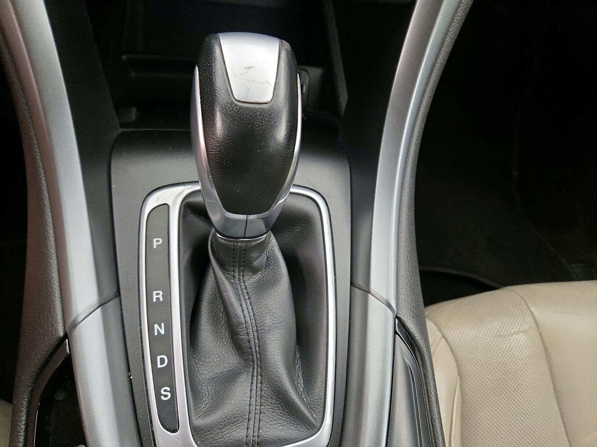 Thumbnail: 2015 Ford Fusion - 17